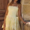 Mini-robe en coton brodé anglais « Chloe Lemon »