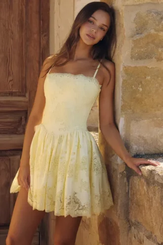 Mini-robe en coton brodé anglais « Chloe Lemon »
