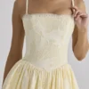 Mini-robe en coton brodé anglais « Chloe Lemon »