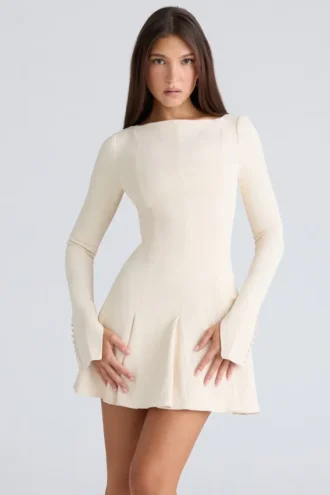 Mini-robe Francesca en crêpe stretch vintage crème avec godets