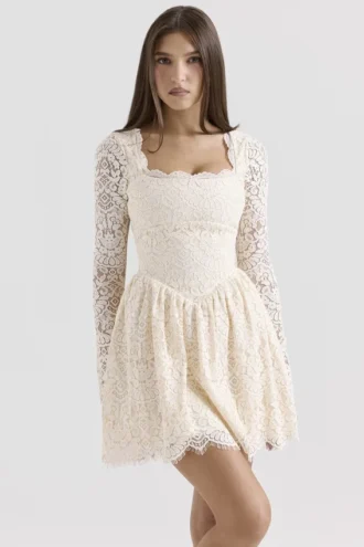 Mini-robe à manches longues en dentelle Fae Cream