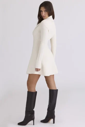 Mini-robe patineuse asymétrique Ayla Crème