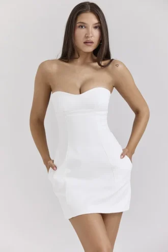 Mini-robe sans bretelles en sergé « Mimi » blanche