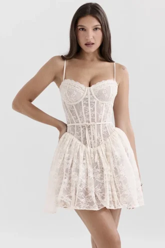 Mini-robe vintage en dentelle crème Louisa