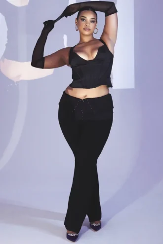 Pantalon Ava noir à plis sur le devant