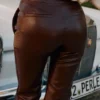 Pantalons Adara en cuir vegan couleur chocolat