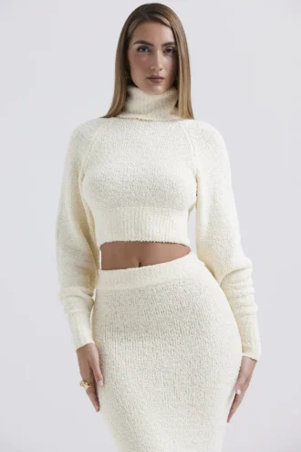 Pull court en maille bouclée douce Nyala, couleur crème