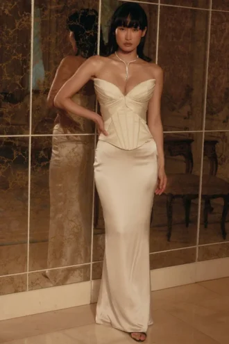 Robe de Soirée longue à corset en satin ivoire « Eve » – Édition limitée