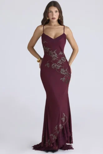 Robe de Soirée longue en satin brodée à la main « Anastelle » couleur prune – Édition limitée