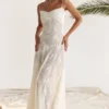 Robe longue à dos en dentelle florale crème Seren Vintage