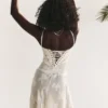 Robe longue à dos en dentelle florale crème Seren Vintage