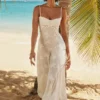 Robe longue à dos en dentelle florale crème Seren Vintage