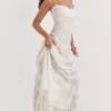 Robe longue à dos en dentelle florale crème Seren Vintage