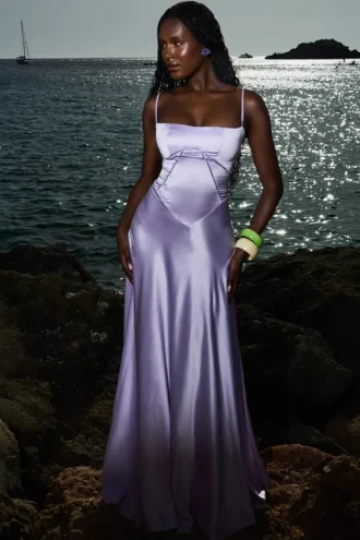 Robe longue à lacets « Anabella » couleur orchidée