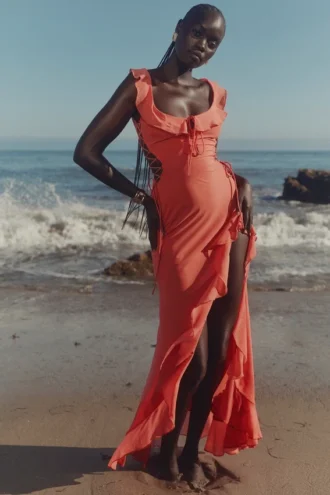Robe longue à volants en georgette corail Aloura