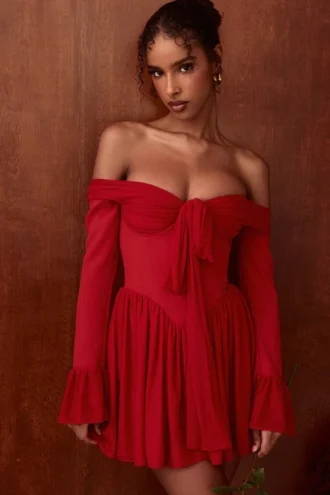 Robe à épaules dénudées Alana Scarlet